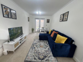 3BR-2Bath-Garden-Parking-NearCity-WiFi